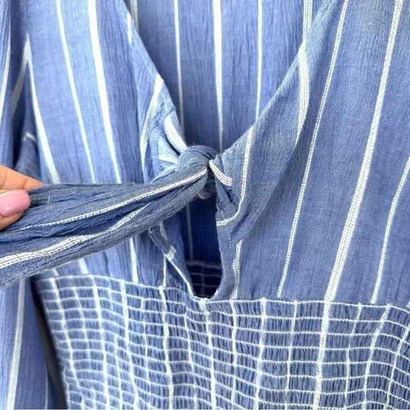 American Eagle top with deep v-neckline & tie, ruched waist, long sleeves - Picture 7 of 11